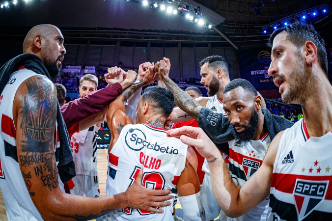 Em jogo emocionante, FlaBasquete vence o São Paulo fora de casa e assume a  Liderança do NBB